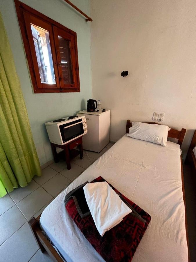 Selena Rooms Agia Galini  Bagian luar foto